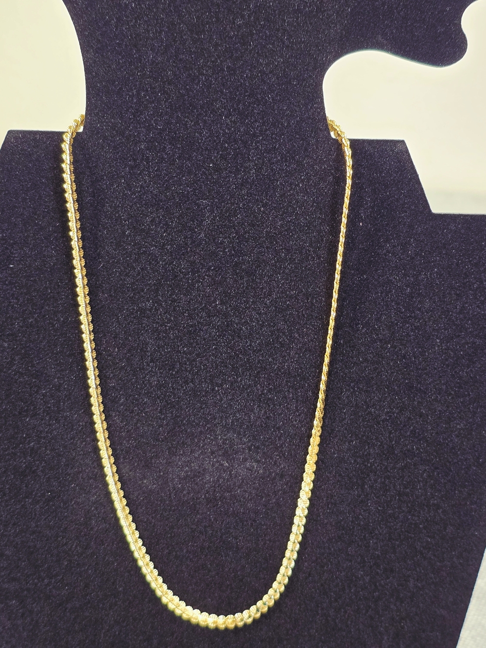 Gold Tone Herringbone Chain Necklace 16in